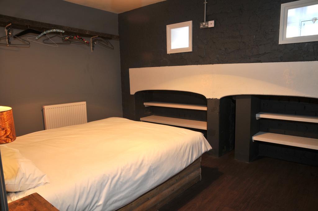 Le Bateau Aparthotel Liverpool Phòng bức ảnh